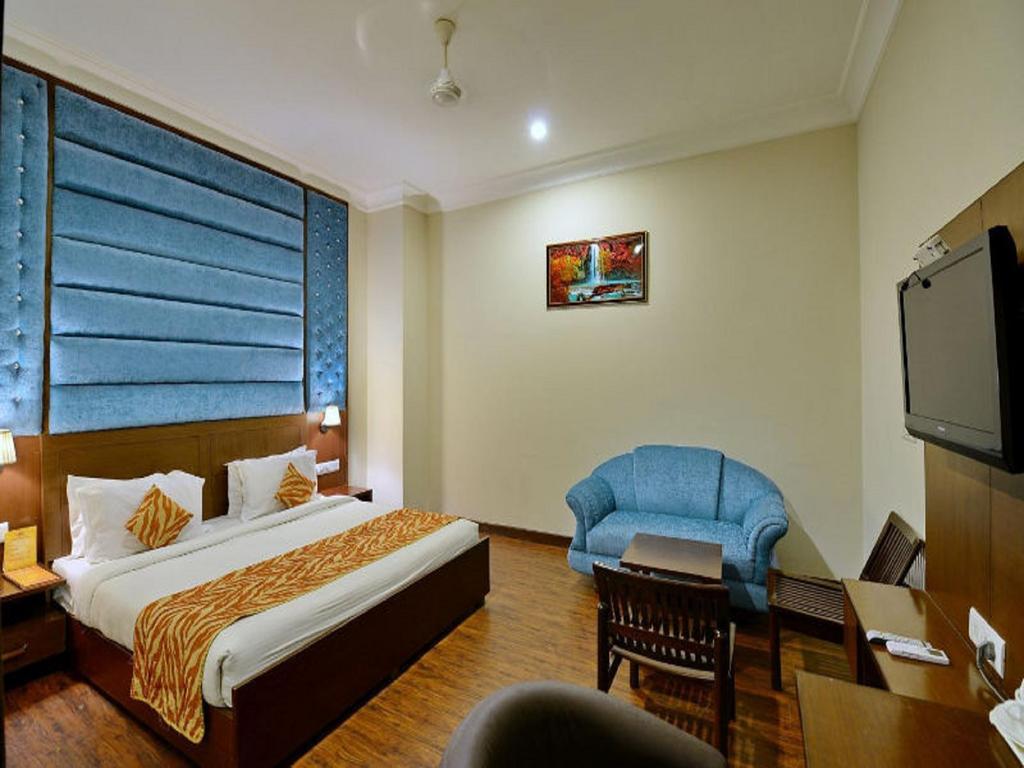 Click Hotel Kohinoor, Ludhiana Exterior foto